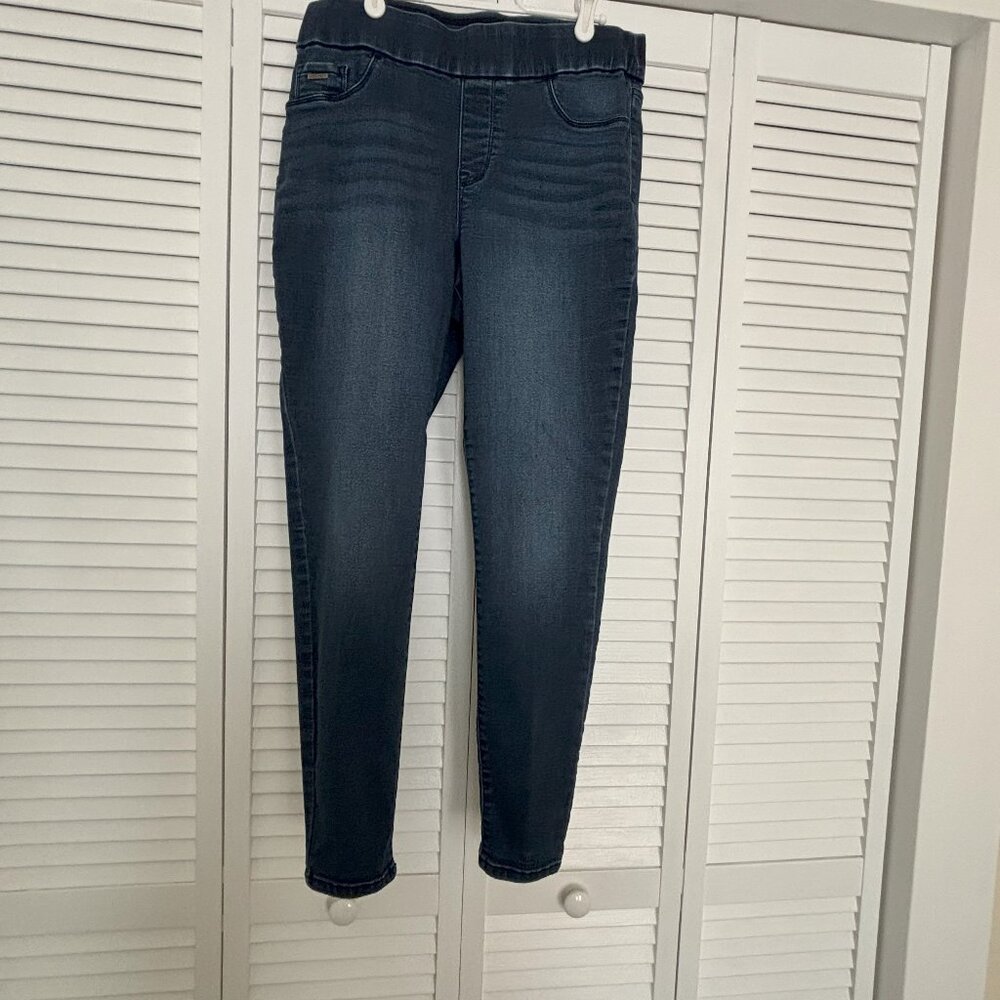 NINE WEST jean ( LAST DAY TO BUY SEPT. 1st. )